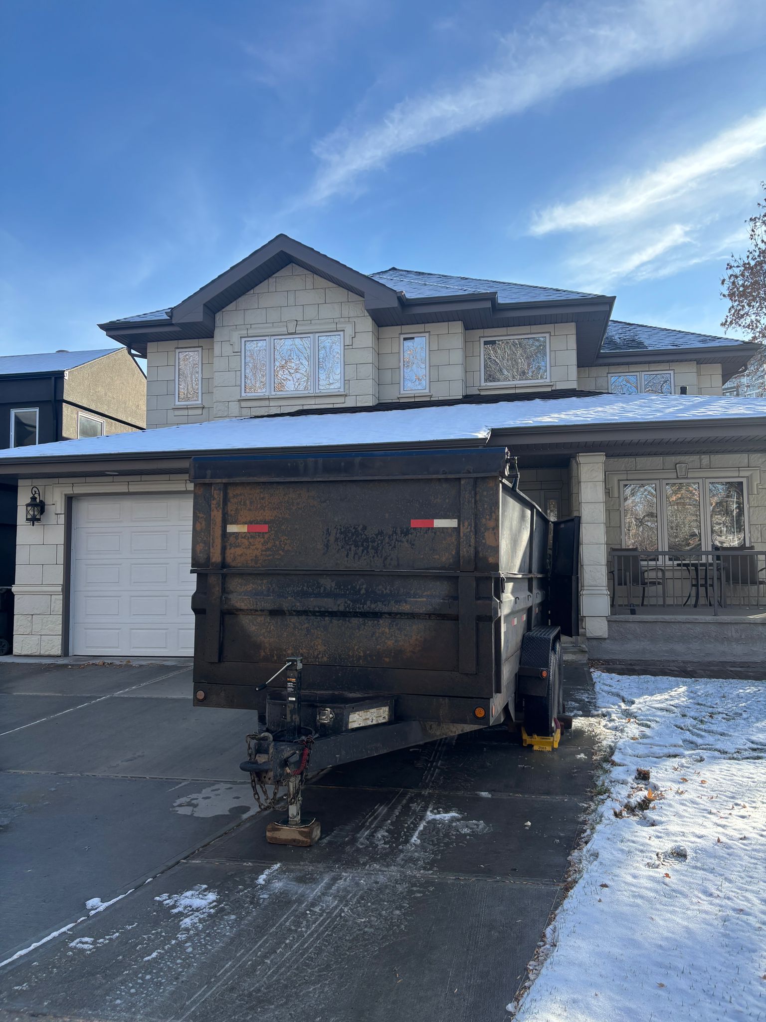Reliable emergency junk removal in Edmonton with professional local team